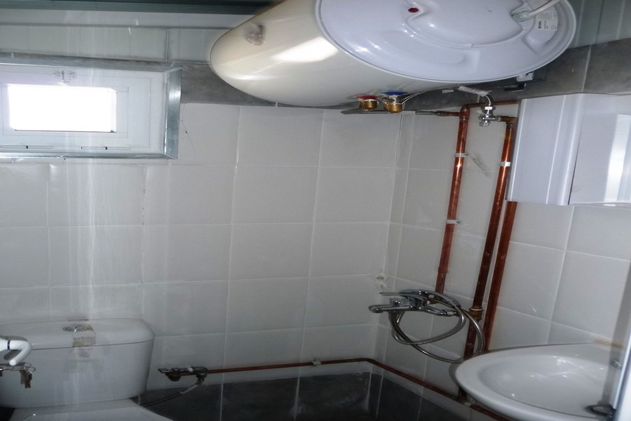 prefabricated house bathroom and heater